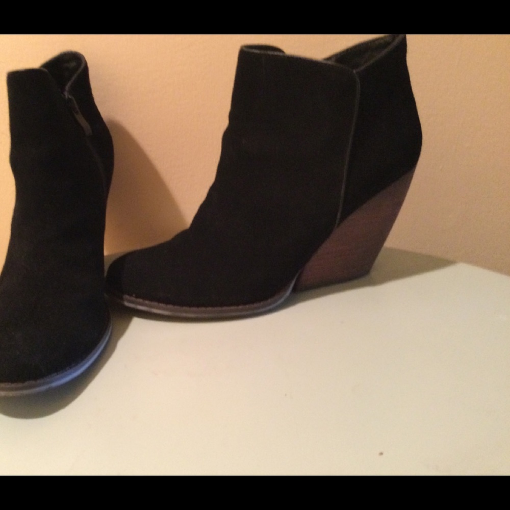 Very Volatile Whitby Black Wedge Booties 10